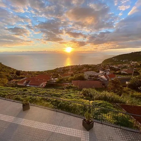 Ocean And Palms * أركو دا كالهيتا