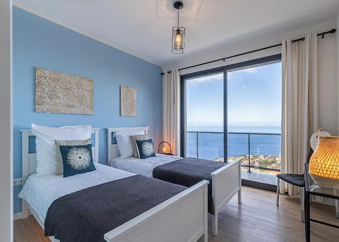 Ocean And Palms Arco da Calheta (Madeira)