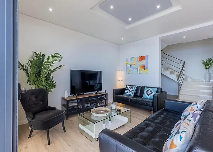 Ocean And Palms Tatil Evi