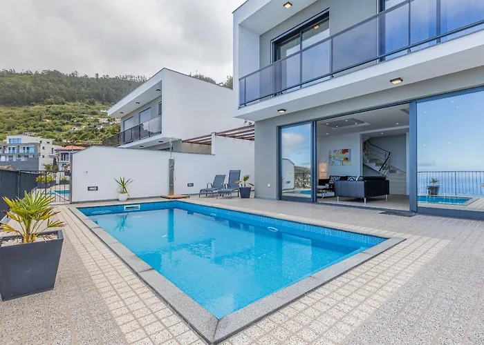 Feriehus Ocean And Palms Arco da Calheta (Madeira)